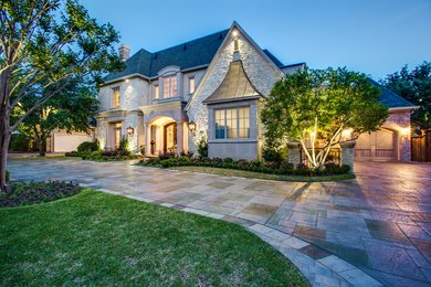 How Real Estate Photographers Boost Property Sales