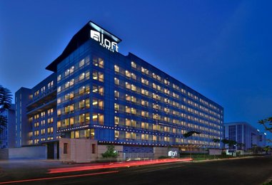 Aloft New Delhi Aerocity Near Humayun's Tomb