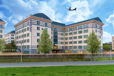Hotel Room Booking - Park Inn By Radisson Brussels Airport in Diegem, Belgium